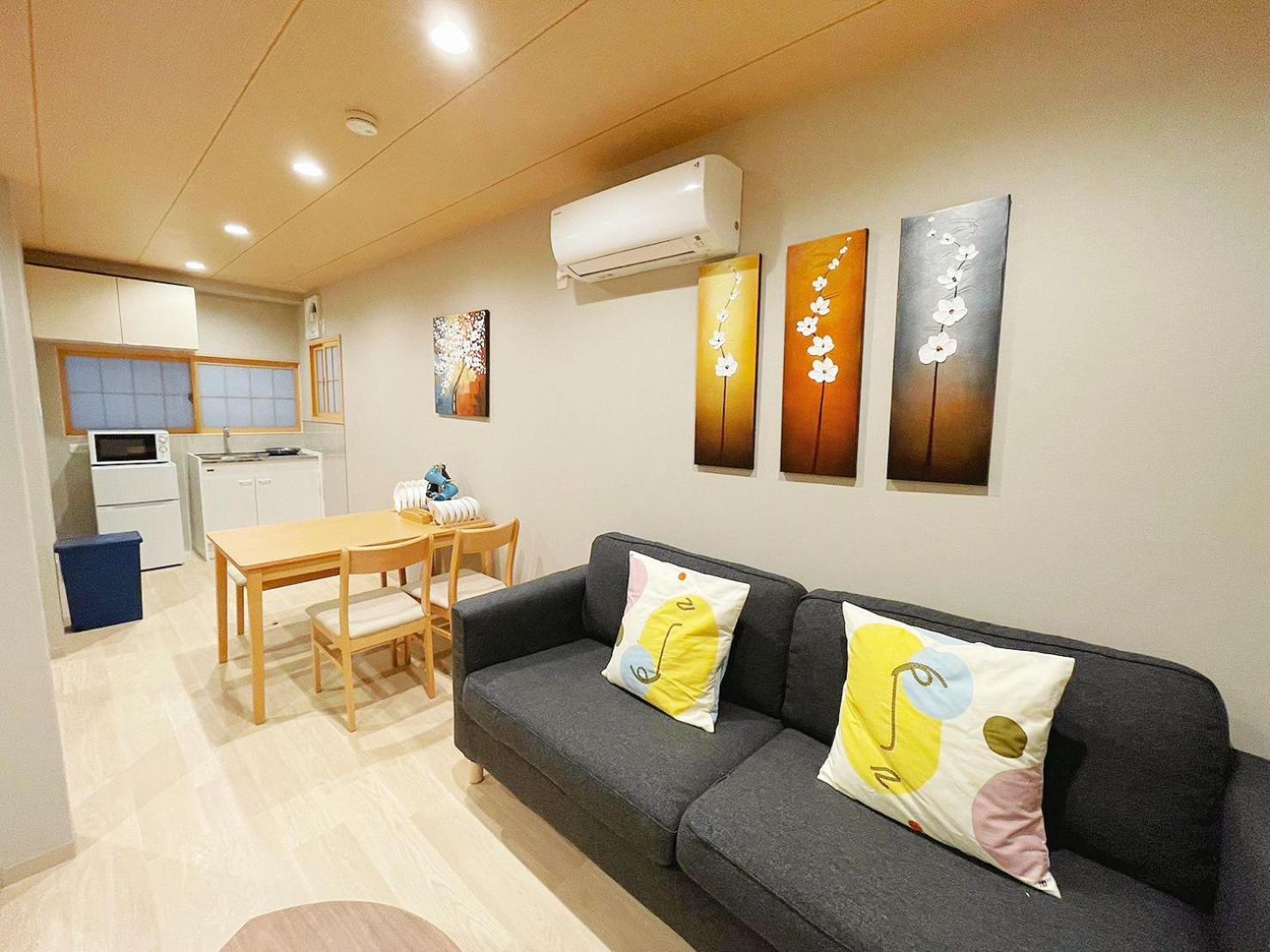 Tamatsukan 玉津館, Kansai Airport 關西空港 57 Mins, Namba 6 Mins, Nihonbashi 4 Mins, Universal Studio 37 Mins, Nara 30 Mins, Walk Jr Tsuruhashi 7 Mins, Early Check In Ōsaka Exterior foto